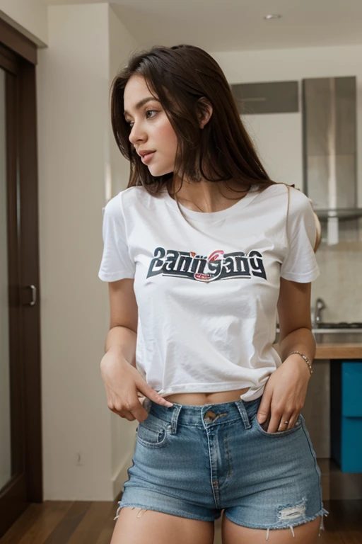 fotografia de uma mulher de 19yo, rosto perfeito, standing on her feet, de blusa e mini short jeans