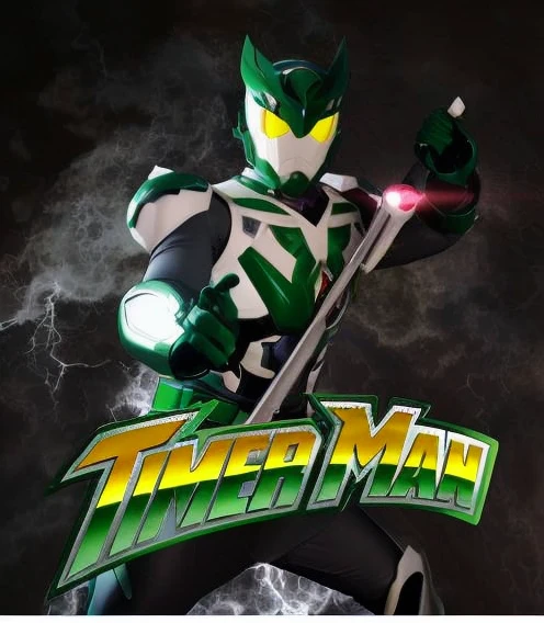 um close de uma pessoa vestida de verde e branco segurando uma espada, Thunder Man, Kamen Rider, an epic anime of a energy man, Power Ranger Verde, alta fantasia Kamen Rider, Arte Promocional, Power Ranger, Kamen Rider personagem, desenhado como o anime speed racer, Album art, Ultraman, Kamen Rider fantasma, kamen rider action pose, fanart oficial