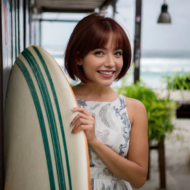 red brown bob hair、a smile、