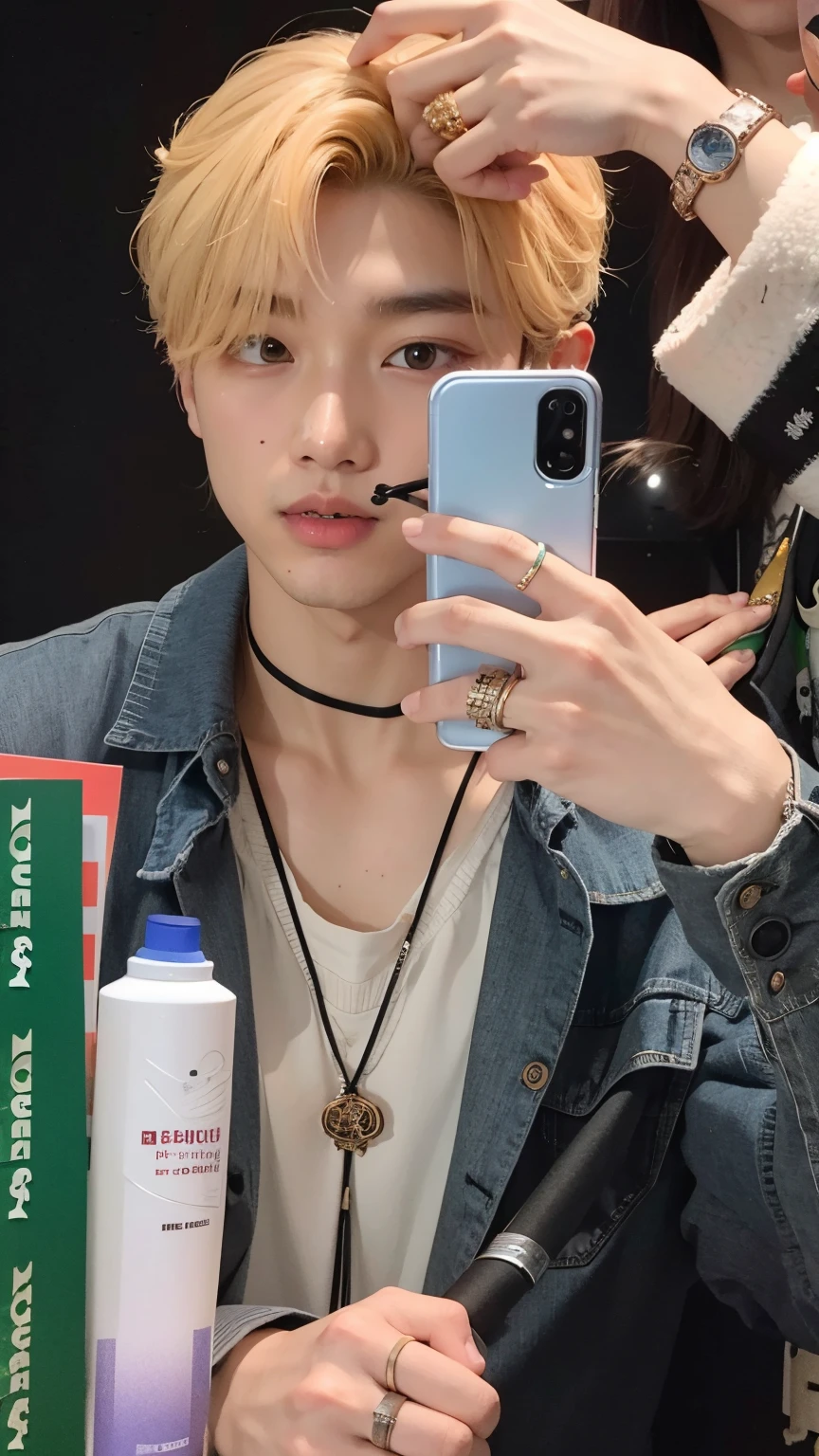 garoto arrafado de cabelo ruivo tirando uma selfie com o celular, Cai Xukun, Sunoo, pale skinned, Jinyoung Canela, Jung Jaehyun, Hyung Tae, Kim Doyoung, jinyoung shin aesthetic, taken in the early 2020s, Jungkook, Hong June Hyung, Taehyung comendo batatas fritas Gucci, TaeJune Kim, Yanjun Chengt, inspirado em Bian Shoumin, dez lee