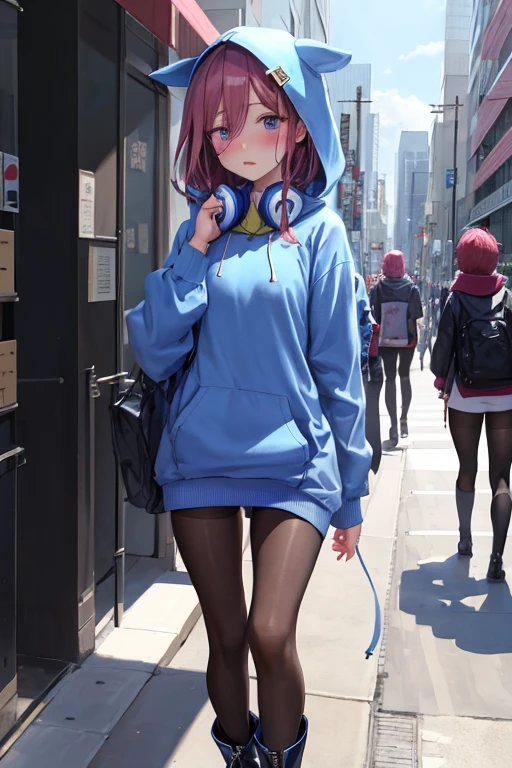 best qualtiy、masterpiece、nice hand、perfect hand、Miku、Blushing face、Medium chest、Blue Hoodie、wearing a bed phone around his neck、Wearing a hood、shortpants、Black tights、Short boots、Walking around the city