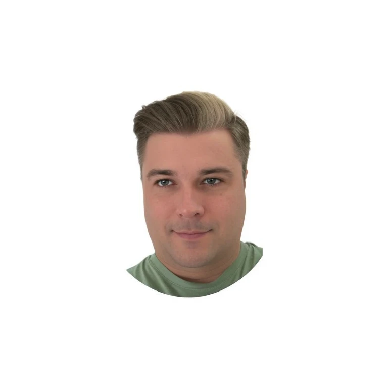 Add a neutral beige background, high correspondence to the original, align the trim of the T-shirt