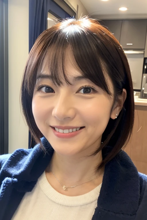 熟女　顔　アップ 日本の女性 熟女 現実的 自撮り 顔を上げる 笑顔 - SeaArt AI