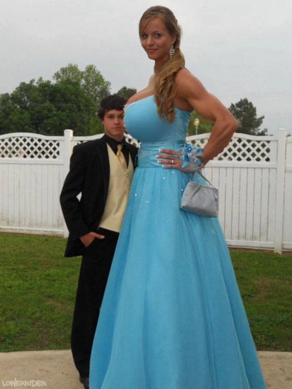 strong, (muscles:0.9)
