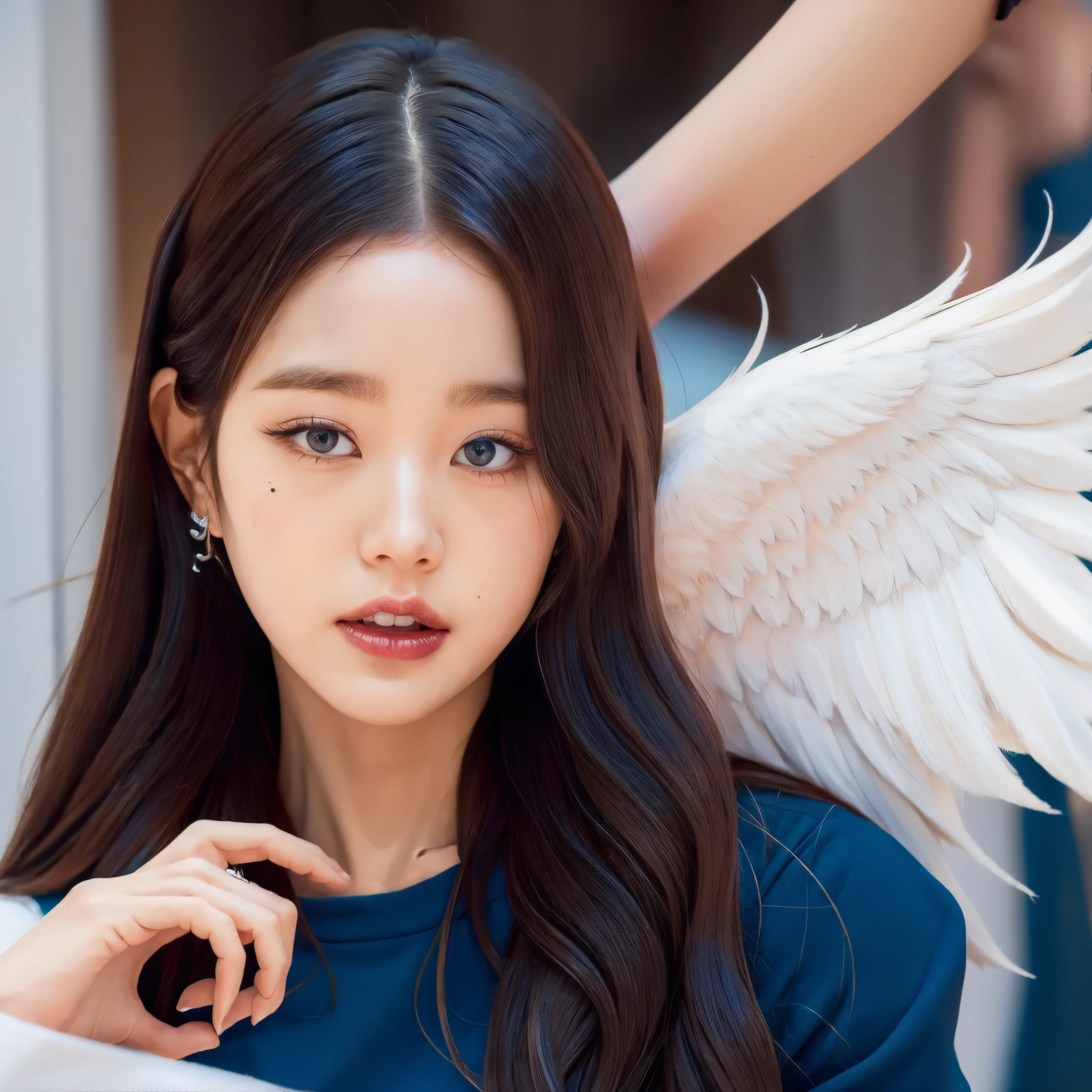 Jang Wonyoung, angel wings, en el fondo difuso del olimpo, Ropa blanca