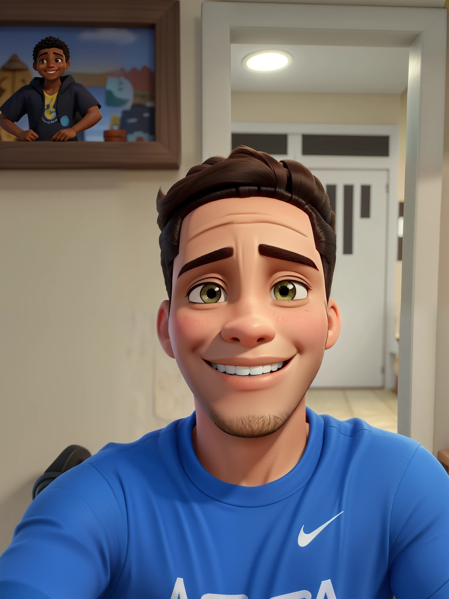 Garoto magro, sorrindo, cabelo arrumado usando camiseta, pele clara e olhos e cabelos castanhos, thick lips