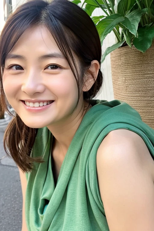 Upper body portrait of a 40-year-old Japanese woman,Beautie,ren,nasolabial folds,a smile