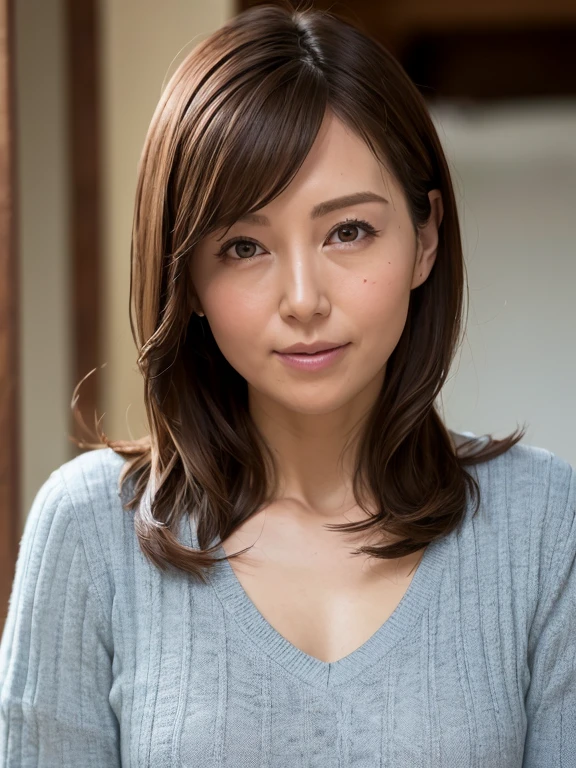 (in 8K, top-quality, ​masterpiece:1.2), (realisitic, Photorealsitic:1.37), ultra-detailliert, Natural sunlight, mideum breasts, Valley, 1 persons, 35-year-old woman, Dark hair, Pendants, Torn shorts, Light Knit V-Neck Shirt, At the time of performance, extremely detailed face and skin, A detailed eye, extremely detailed face and skin