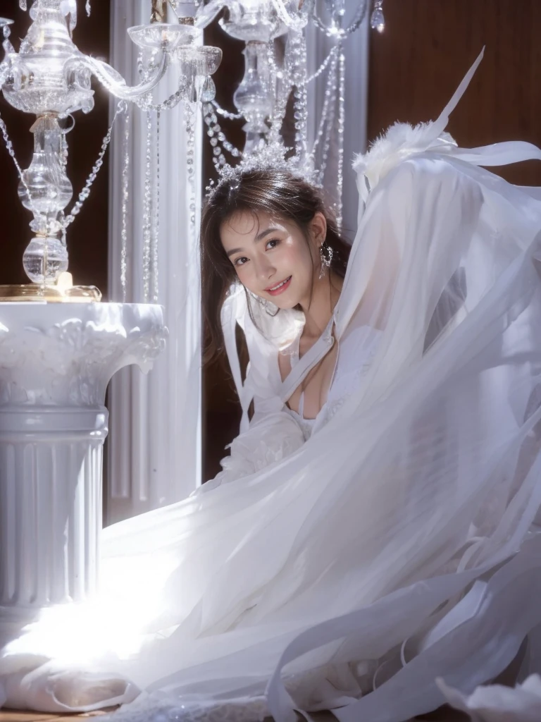 (On a table, Best quality, realistically, ultra - detailed, meticuloso, A high resolution, 8k wallpaper), Close-up portrait of a beautiful woman, Chariada, Smiling, light brown messy hair, Perfect dynamic composition, 美丽meticuloso的眼睛, Just like the cover of a fashion magazine, On campus