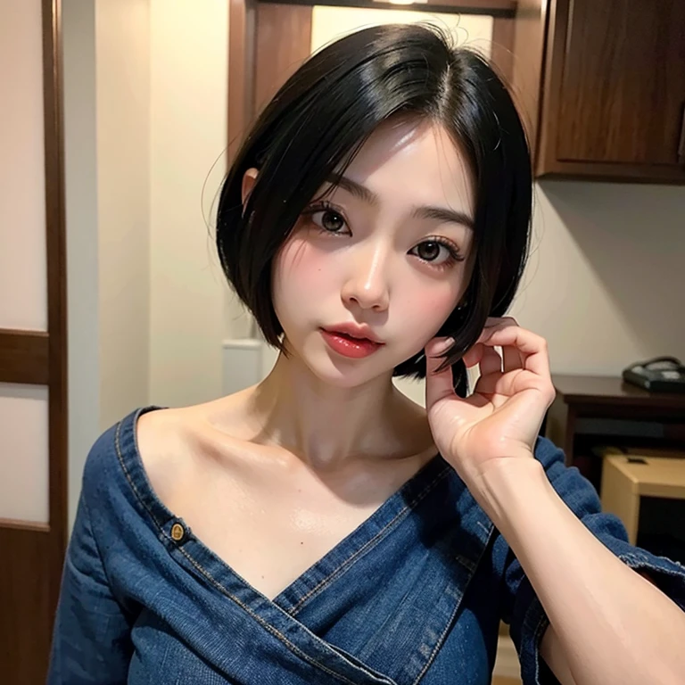 A Japanese Lady、22year old、Short Bob Hair、Plumpy lips。Duck mouth、I like sex。