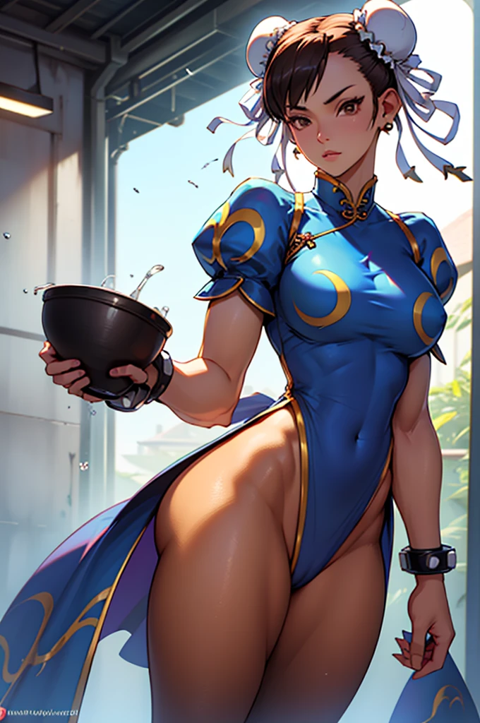 Chun-Li,linda jovem com uniforme azul classico, coxas grossas, belas coxas sexy,um pouco muscolosa, cabelo preso