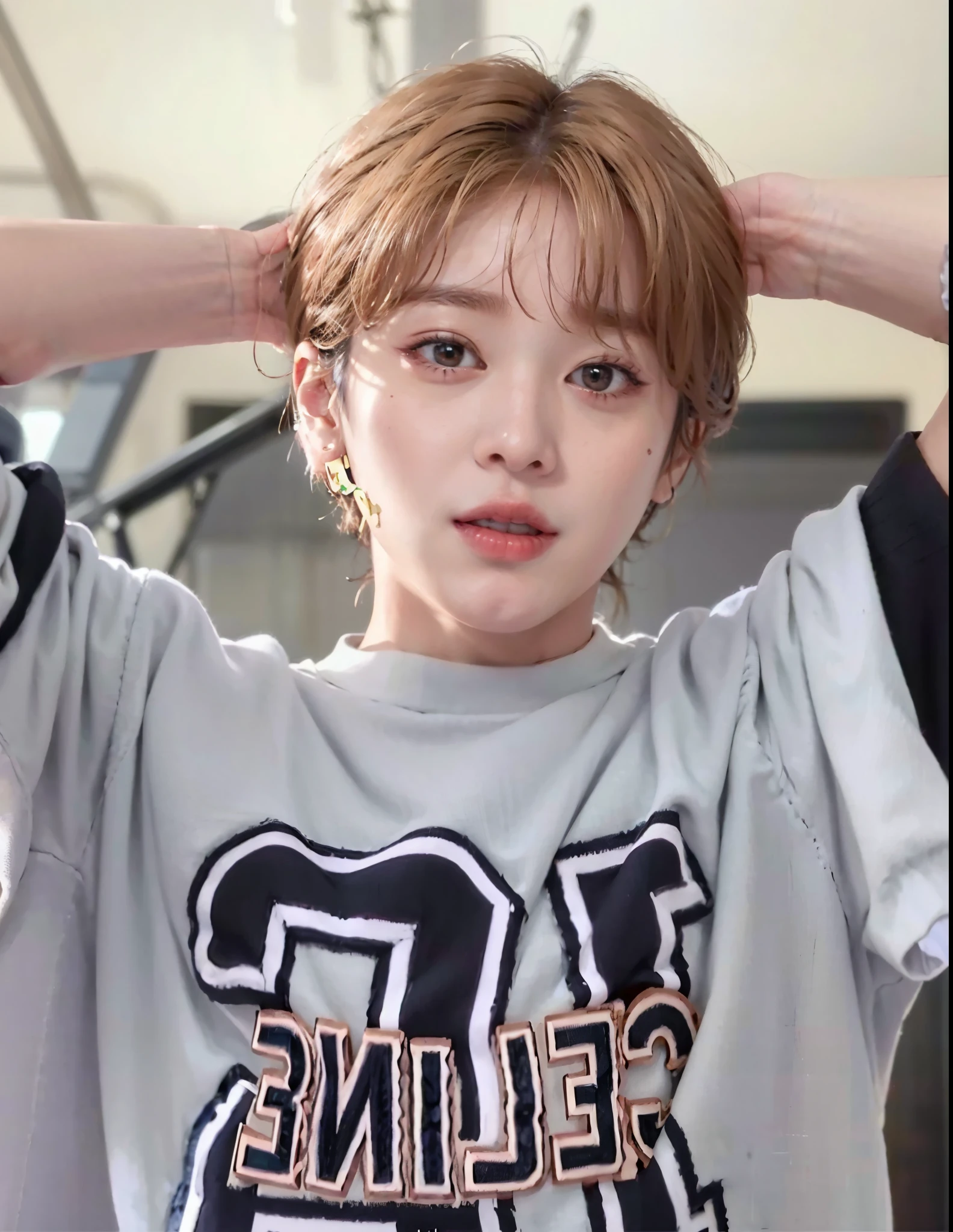 un primer plano de una persona con una camisa y una mano en la cabeza, jungkook, Taehyung comiendo papas fritas Gucci, Wan adorable cara coreana, taehyung, 1 7 years - child of thin face age, young wan angel, Todos del grupo BTS, taehyung Foto de perfil de la foto de cabeza, Jungkook Inspirado por taehyung
