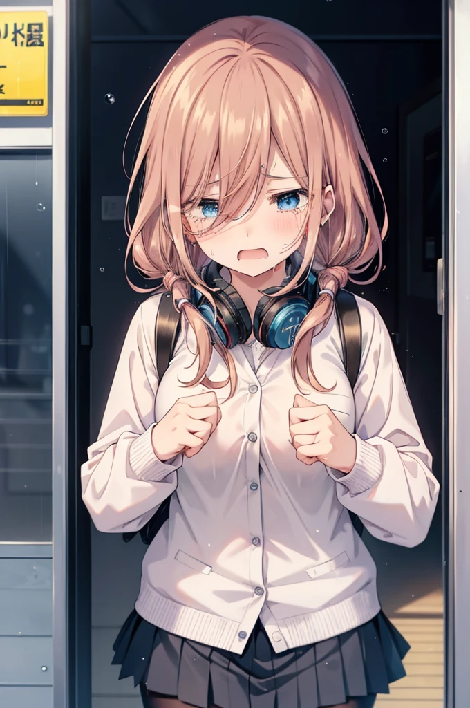 Miku Nakano, Miku Nakano chicke iii, Long hair,Bangs, Blue eyes, Brown hair, hair between eye, Asahi High School,Long-sleeved Y-shirt,Blue Cardigan,Green pleated skirt,Black tights,loafer headphones, headphones around neck,In the street,rainfall、water dripping、wetting hair , Wet clothes,tears streaming down her face,Sad and crying、Crying a lot、Crying a lot, Closing both eyes, Screaming, Great anger, low angles, Crying, Look up, Put one hand forward,kneel and hands Crying on the floor
BREAK looking at viewer, (Cowboy Shot:1.5), (Upper body:1.5),
BREAK (masutepiece:1.2), Best Quality, High resolution, Unity 8k壁纸, (Illustration:0.8), extra detailed face, Perfect Lighting, extremely details CG, (Perfect hands, Perfect Anatomy),