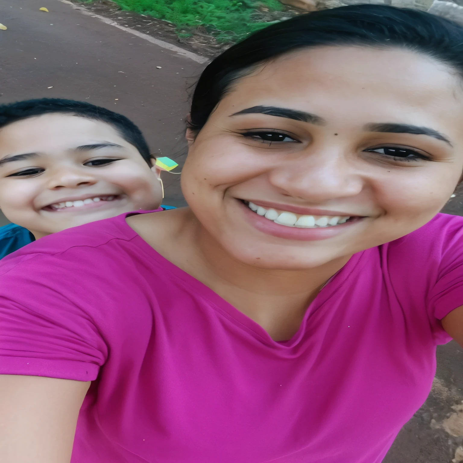 there is a woman and a boy taking a selfie together, 3 Brazilian mother of 5 years, me divertindo muito, inspirado em Samuel Silva, Mulher de 3 0 anos, mulher de 30 anos, foto do snapchat, both smiling at the camera, by Amélia Peláez, parecendo muito bobo, smiling happily at the camera, smiling at the camera, imagem de perfil, imagem de perfil