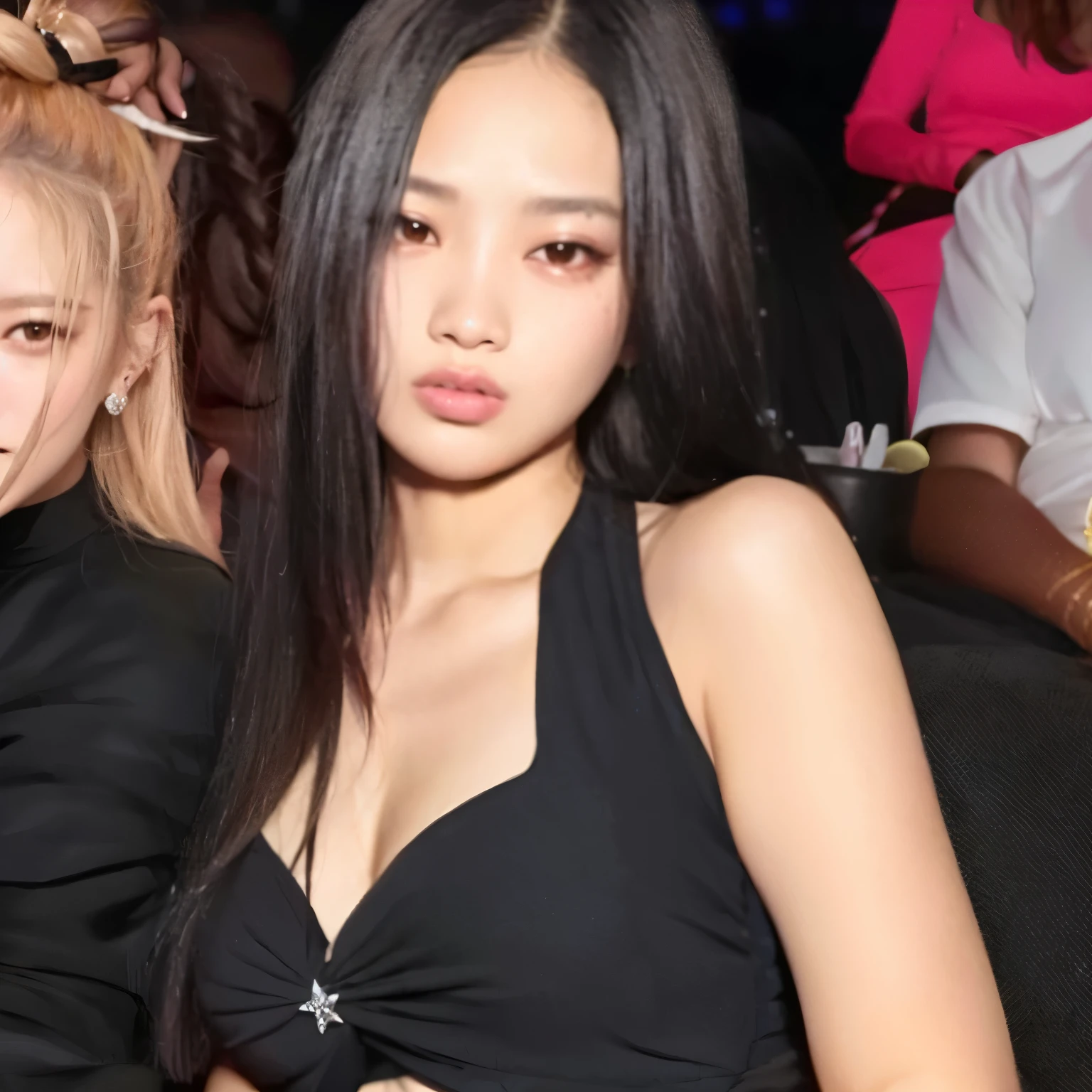 araffes de duas mulheres sentadas uma ao lado da outra em uma festa, jennie blackpink, parque roseanne de blackpink, jossi do blackpink, gongbi, heonhwa choe, Hwang se-é, jia, Jiyun Chae, sha xi, jaeyeon nam, Sun Yunjoo, Xisionwu, linda jovem coreana, Korean idol round, almond-shaped eyes breasts marked with freckles empty look big eyes jennie kim