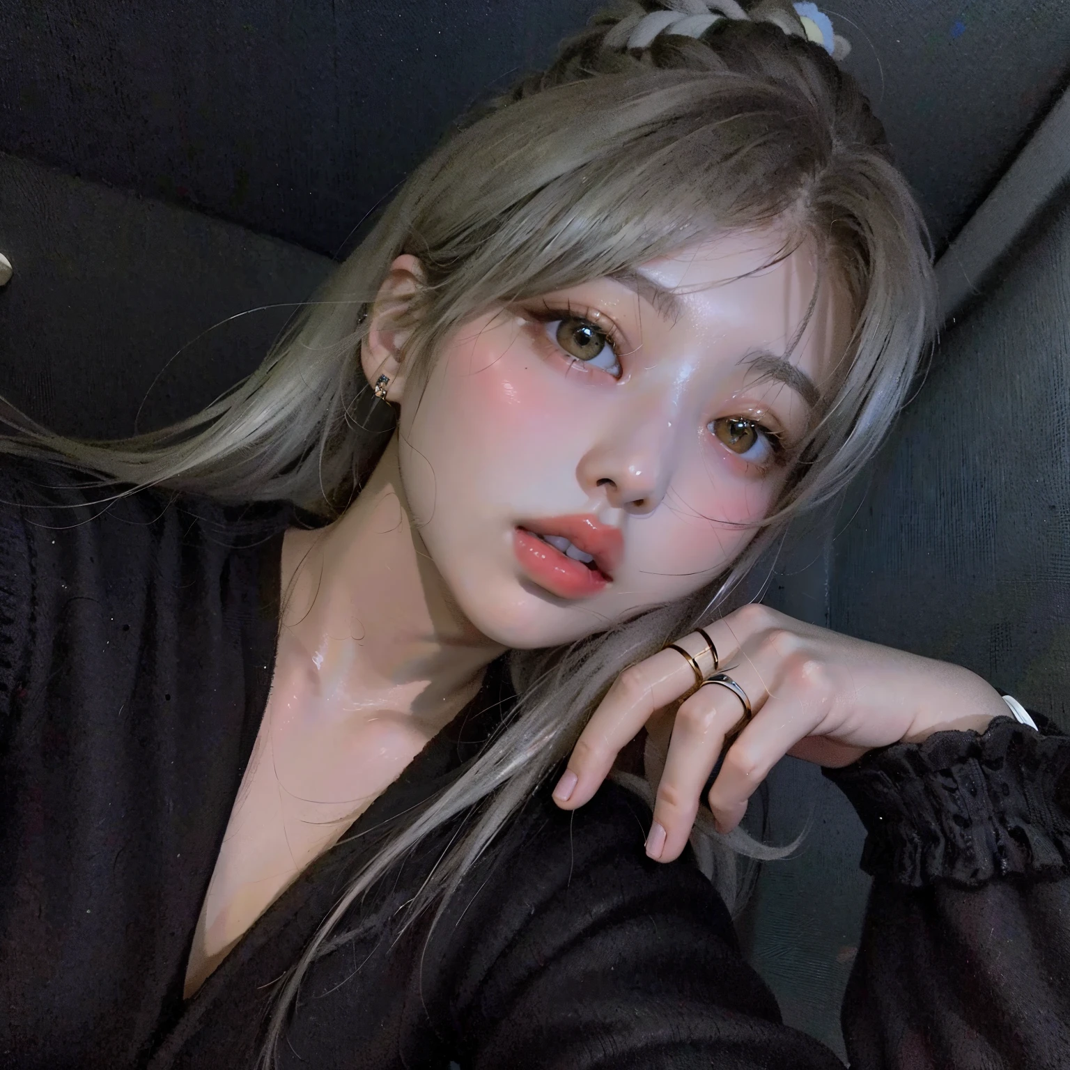 Un primer plano de una mujer con cabello largo y un anillo en el dedo, Lalisa Manobal, Lalisa Manoban de Blackpink, ava max, cl, ulzzang, cruel korean gothic girl, con flequillo, sakimichan, muchacha coreana, parque roseanne de blackpink, pelo largo y blanco y flequillo, con flequillo completo Jennie Blackpink