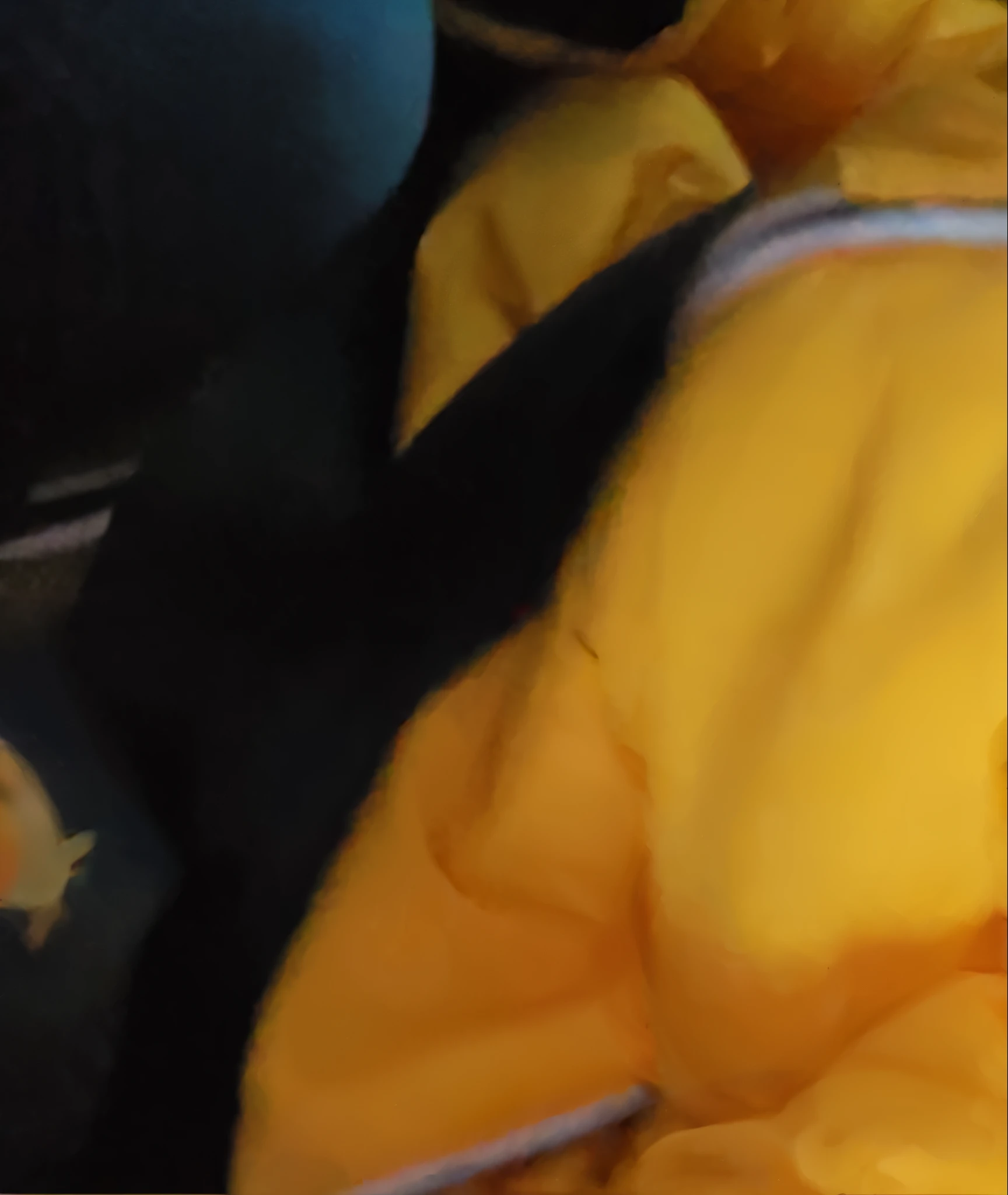dort sitzen ein kleiner Junge und ein kleiner Junge in einem Auto, Petros und Leonid, iPhone-Aufnahme, Snapchat-Foto, niedliche Jungs, Bild von sehr, very low quality, with a Kind, Eine tolle Zeit haben, bearbeitet, High-quality upload, They both smile at the camera, Profilbild, nicht verschwommen, Kind, mit nassen Gesichtern!!, hell erleuchtet!