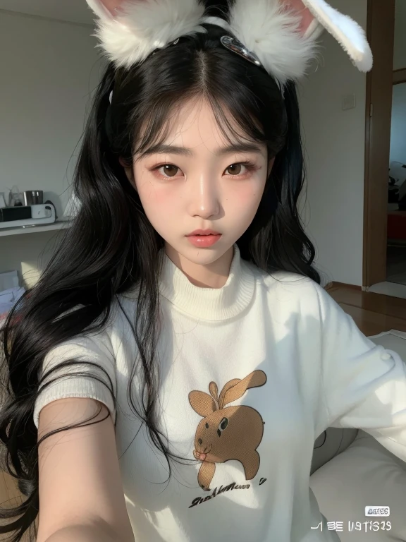 there a woman with rabbit ears on her head posing for a photo, ulzzang, hermosa joven coreana, jennie rosa negro, joven y adorable rostro coreano, 8k selfie photography, 19 year old girl, pale korean adorable face, hermosa joven coreana, ella tiene el pelo negro con flequillo, muchacha coreana, hermosa mujer surcoreana, jaeyeon nam