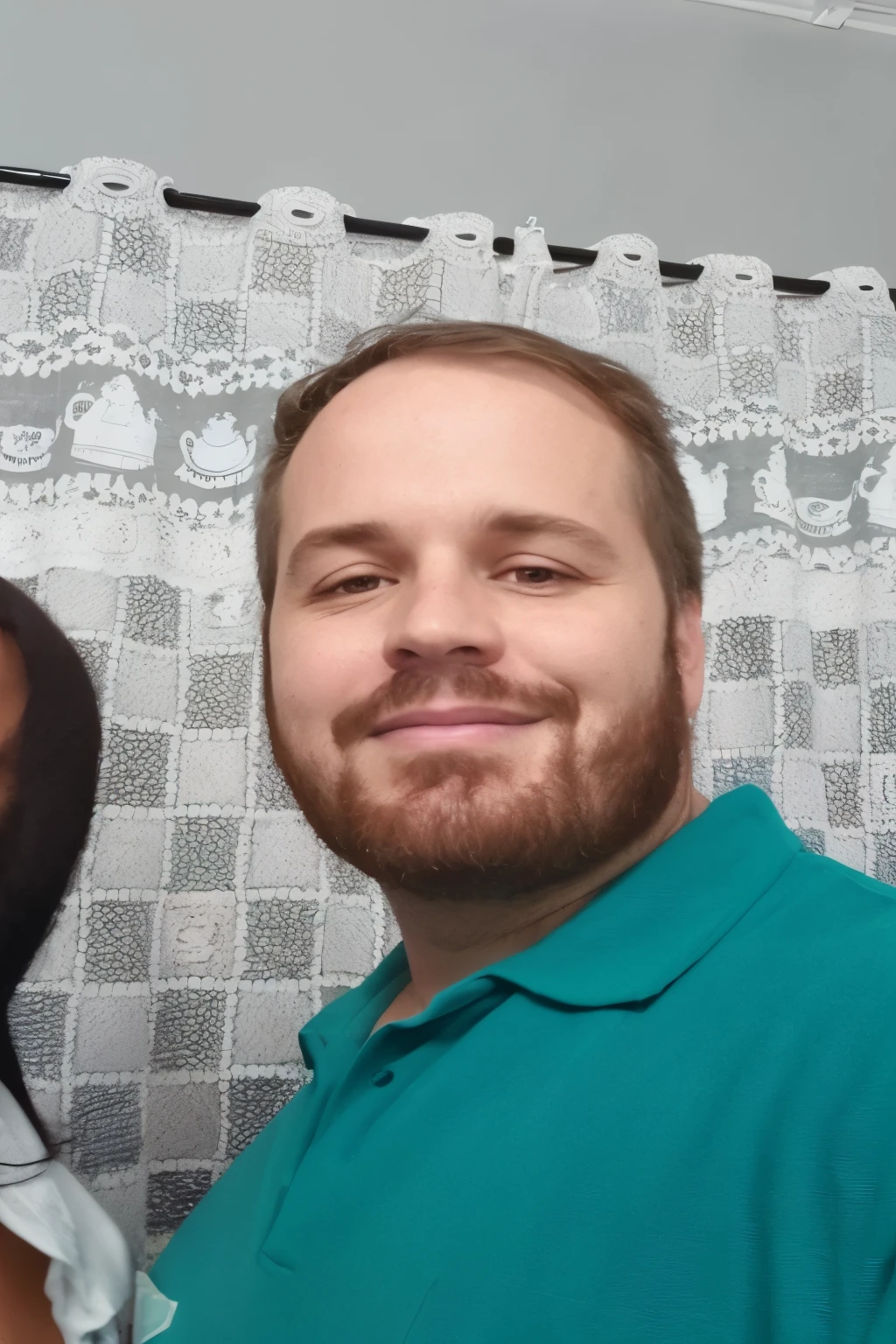 There is a man and a woman next to each other, com uma pequena barba, sem barba, foto de rosto, tirada no final de 2010, headshot Foto do perfil, cerca de 3 5 anos, Foto do perfil, homem de 30 anos, fotografia selfie 8k, taken at the beginning of 2020, neck beard