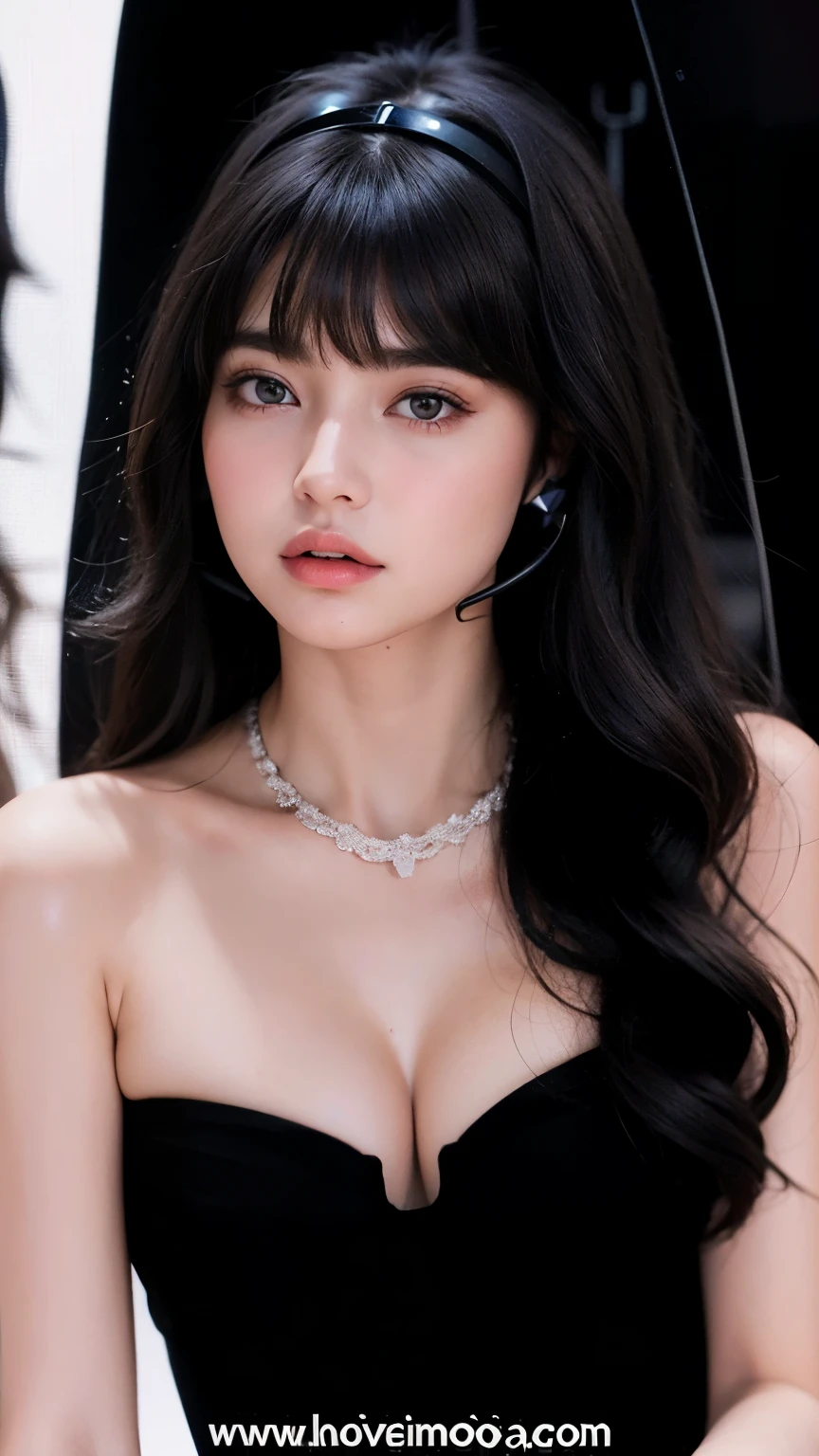 A close-up of a woman with headphones on her head, Retrato Sophie Mudd, Anna Nikolanova aka Newmilky, Pokimane, com fones de ouvido, 18 anos, Delphine bonita, Yelena Belova, Angelina Stroganova, morena com cabelos loiros tingidos, 🤤 retrato da , 2 Modelo feminina de 4 anos, julia gorokhova, Modelo do Instagram