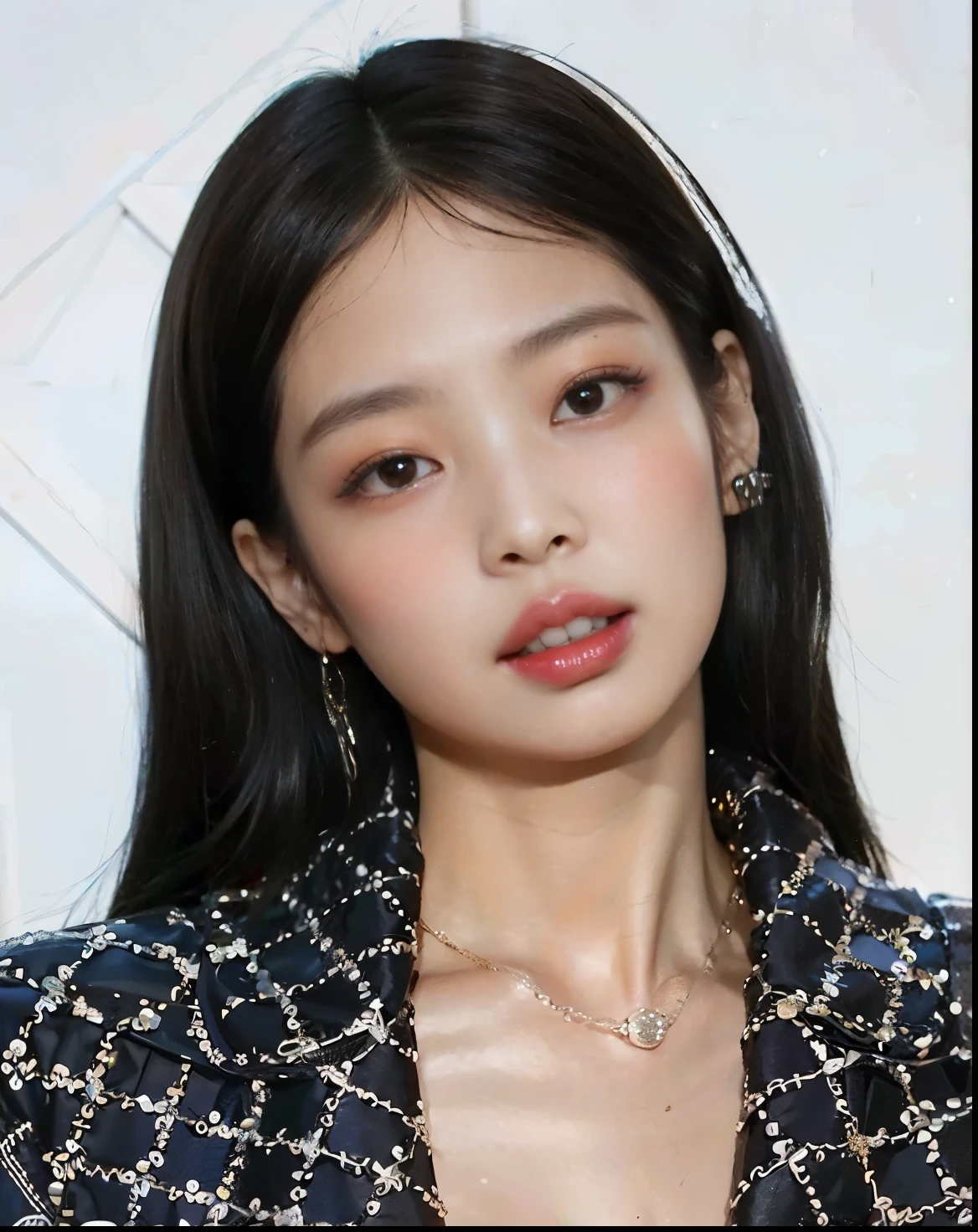 un primer plano de una mujer con cabello largo y negro que llevaba un vestido blanco y negro, jennie rosa negro, parque roseanne de blackpink, portrait of jossi de blackpink, jossi de blackpink, jisoo de blackpink, gongbi, maquillaje popular de corea del sur, retrato de jisoo rosa negro, Jisoo de Blackpink, maquillaje coreano popular, heonhwa choe, hermosa mujer surcoreana