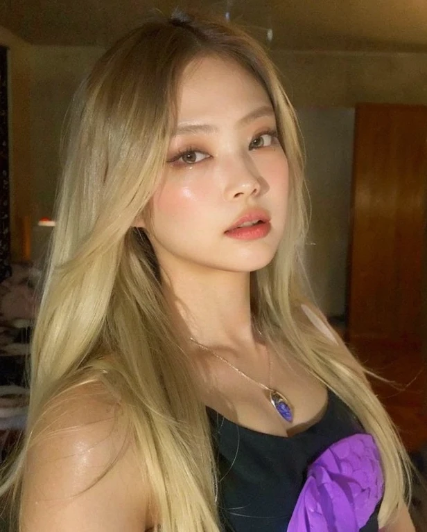 um close up de uma mulher com cabelos longos usando jaqueta, coreana, Cl, beautiful south mulher coreana, taken at the beginning of 2020, estacionar a partir de-min, korean idol, mulher coreana, Retrato de CL ex-2ne1