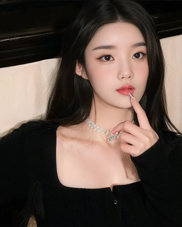 mulher araffe com longos cabelos pretos, vestindo uma blusa preta e um estrangulamento, cruel korean goth girl, linda mulher coreana jovem, Mulher sul-coreana bonita, Ulzzang, menina coreana, mulher coreana jovem bonita, maquiagem sul-coreana popular, maquiagem coreana popular, Jinyoung Canela, young adorable korean face, com cabelos longos e olhos penetrantes, Heonhwa Choe