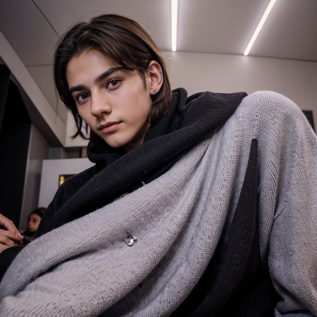 Attractive 18-year-old boy with perfect with a black sweater, almond-shaped and almond-shaped eyes, white skin, with attractive eyes and a deep look, The background is of a room no With purple LED lights , Hair asiático Volteando hacia un lado rostro atractivo con ojos con una mirada profunda y un pircing en la ceja