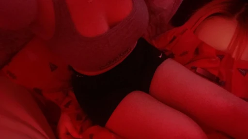 Girl laying in bed selfie