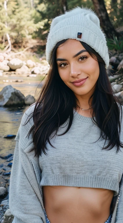 fotorrealista, Mejor calidad, ultra-detallado, mujer hermosa, cara lateral,sombra trasera,Fotos de selfies, Parte superior del cuerpo, solamente, Usar un sweater, afuera, (Noche), mountain, La naturaleza en la vida real, estrellas, luna, (grandes tetas feliz, happiness), Saco de dormir, Mitones, sweater, gorro, antorcha, Bosque, Rocas, river, Beber, fumar, niebla densa, Cielo limpio, analog style, Ver el visor, textura de la piel, film grain, gran plan, ultra high resolution, mejor sombra, primitivo, LUT de Instagram