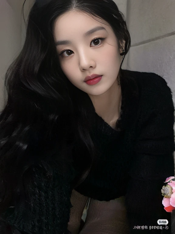 Arafed asian woman with long black hair and a black sweater, cruel korean goth girl, jennie blackpink, Ulzzang, Menina coreana, pale round face, menina de 19 anos, her face looks like an orchid, Mulher sul-coreana bonita, adorable and pale korean face, Retrato de Jossi do Blackpink, ( ( olhos negros profundos ) )