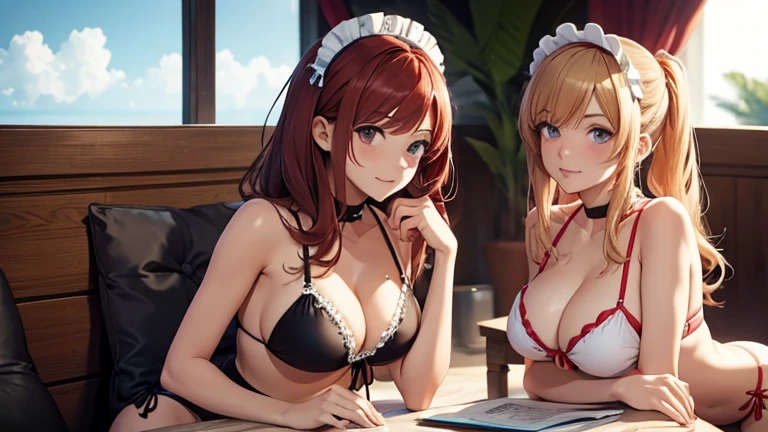 maid pelirroja en bikini junto a una maid rubia en bikini