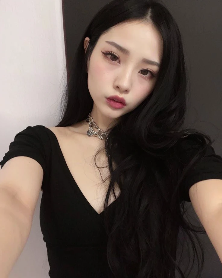 a close up of a woman with long black hair wearing a choke, cruel korean goth girl, korean girl, 18 years old, pale goth beauty, goth girl aesthetic, 1 7 - year - old goth girl, beautiful south korean woman, asian girl, ulzzang, pale fair skin!!, gorgeous young korean woman, beautiful asian girl, blackpink jisoo