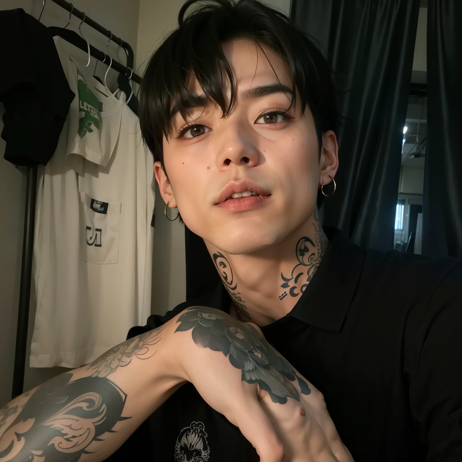 fit man with tattoos on his arm and arm resting on a chair, Kim Doyoung, cai xukun, kanliu666, cute japanese demon boy, pintar ulzzang, inspirado em Gang Se-hwang, Yanjun Chengt, inspirado em Bian Shoumin, Hong junho hyung, Jinyoung Shin, 1 Menino de 7 anos, rosto magro