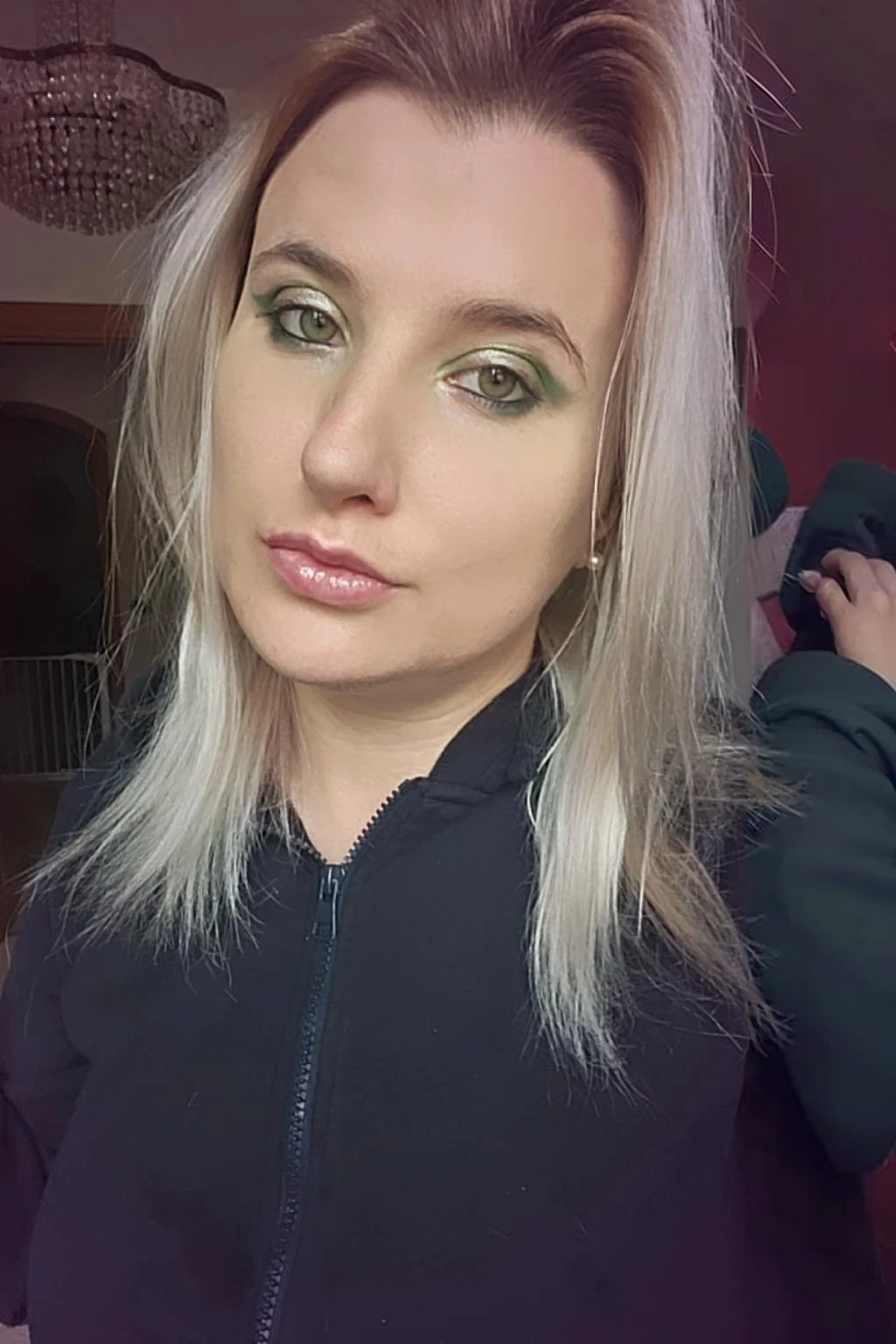 blond woman with green eyes and a black jacket taking a selfie, blond hair green eyes, sexy face with full makeup, with green eyes, sexy girl with green eyes, clear green eyes, loputyn and matcha, with deep green eyes, green eyes!!!, green eyes fine face pretty face, 🤤 girl portrait, aleksandra waliszewska