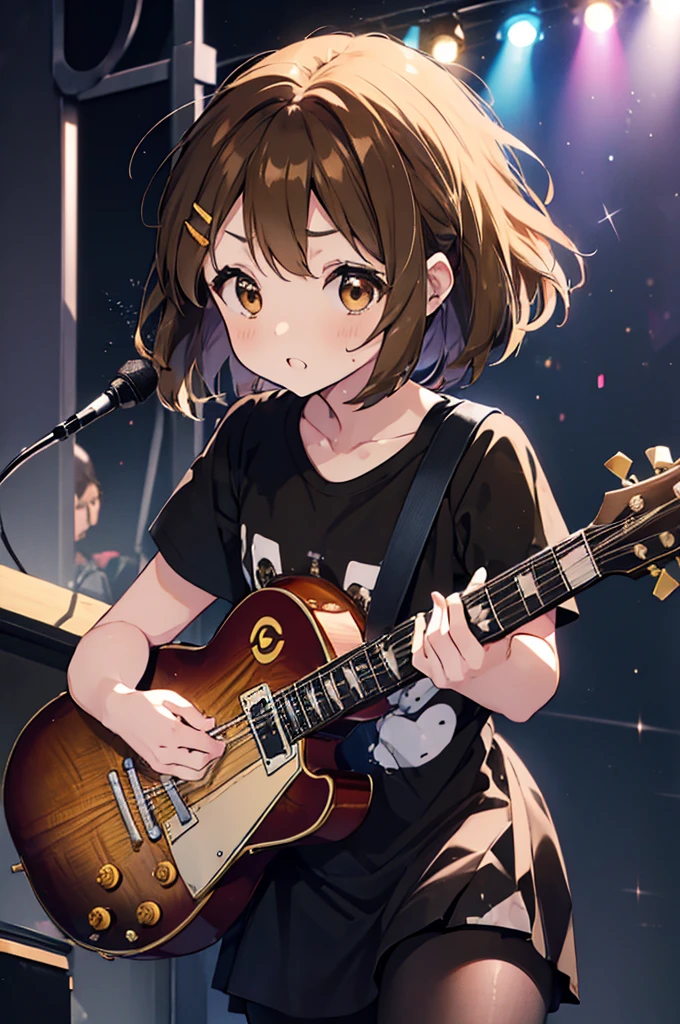 Yuihirasawa, Yui Hirasawa, (brown eyes:1.5), brown hair, hair ornaments, Barrette, medium hair, (flat chest:1.2), black t-shirt，pleated skirt，Black Pantyhose King，low person，エレキguitarを，Gymnasium stage(table top:1.2),(masterpiece:1.2), highest quality, High resolution, unity 8k wallpaper, (figure:0.8), (beautiful and fine eyes:1.6), highly detailed face, perfect lighting, Very detailed CG, (perfect hands, perfect anatomy),Rock Band Concert, Musical instrument performance, Stage Performance, hot air,happy atmosphere、スタンドマイクの前でguitarをを弾きながら熱唱、guitar(Gibson Les Paul)、sweat on forehead、汗ばんだblack t-shirt、open your mouth and sing