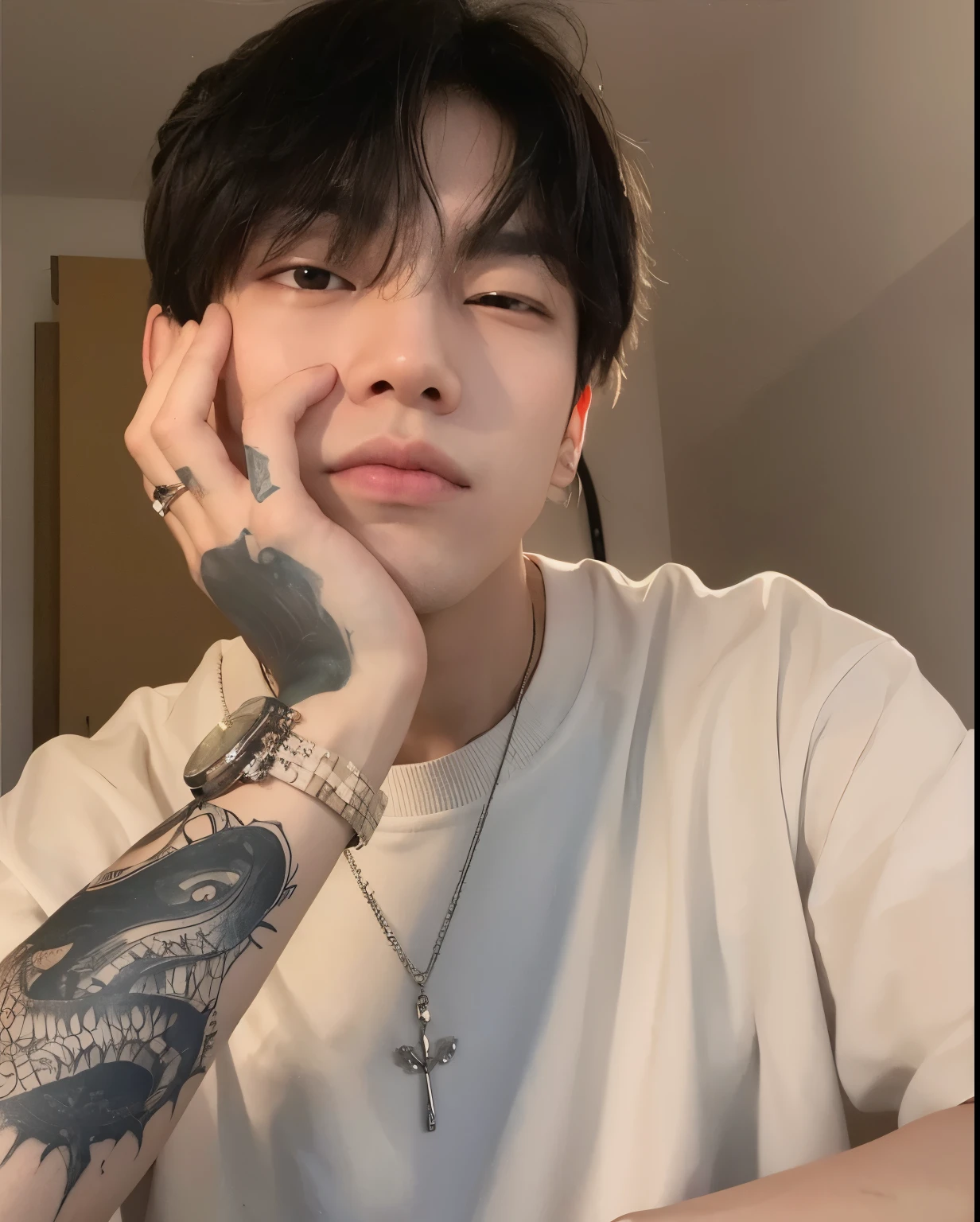 Taehyung with a tattoo on his arm and a white shirt, pintar ulzzang, hyung tae, inspirado em Bian Shoumin, Kim Taehyung, BTS aesthetic, imagem de perfil, Taehyung kim, inspirado em Kim Tae hyung, Grupobts, headshot imagem de perfilture, handsome androgynous prince, jovem adulto belo