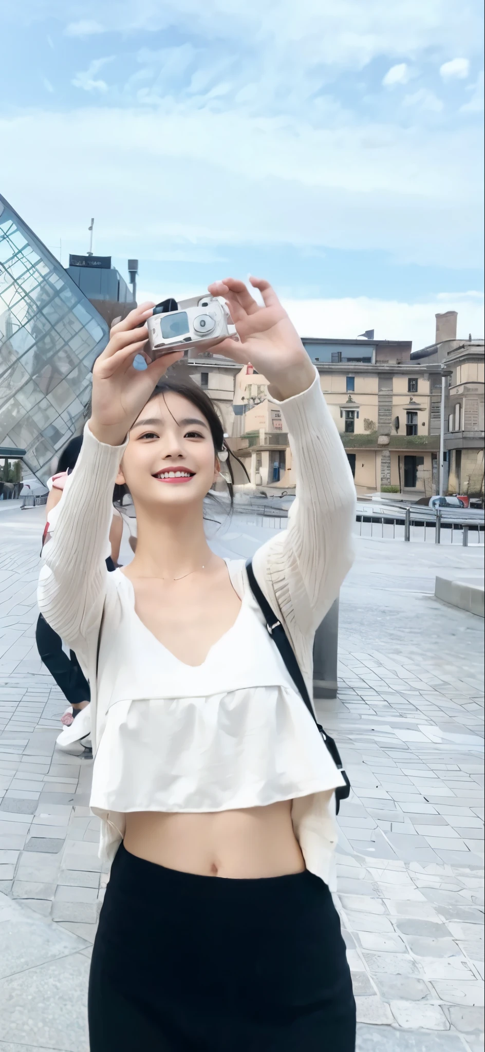 ((Masterpiece, Top image quality, high resolution、alone、shiny skin))(on the table, best quality, actual, super detailed, meticulous, high resolution, 8k wallpaper), Close-up portrait of a beautiful woman, Chariada, smiling, light brown messy hair, Perfect dynamic composition, 美丽meticulous的眼睛, Just like the cover of a fashion magazine, on campus