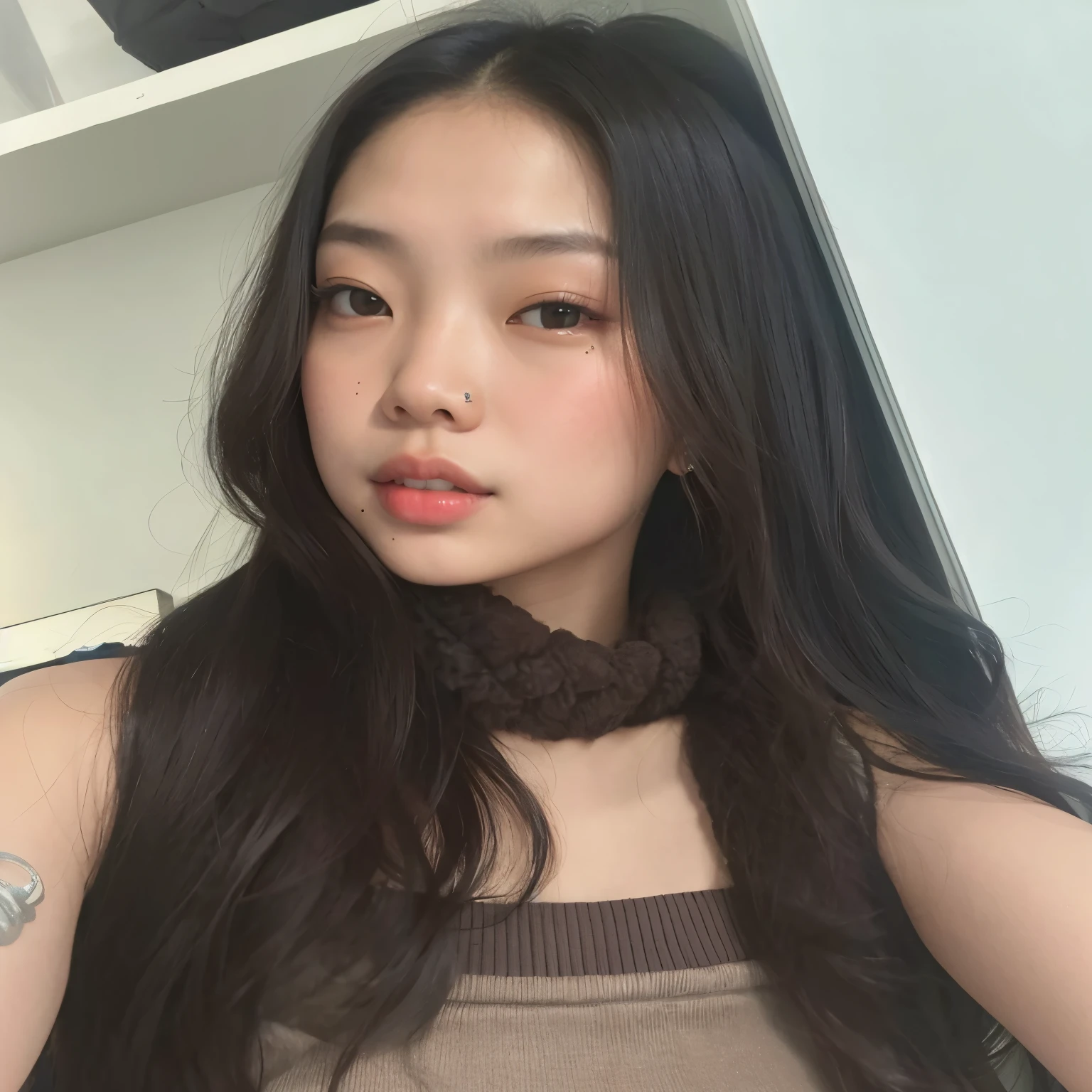there is a woman com cabelo comprido wearing a brown top, jennie blackpink, chiho, shikami, gongbi, Asian, com cabelo comprido, asian face, wenfei you, young cute wan asian face, o corte Hime, uma jovem Asian, 18 anos de idade, jaeyeon nam, características Asians, Asian com cabelo comprido