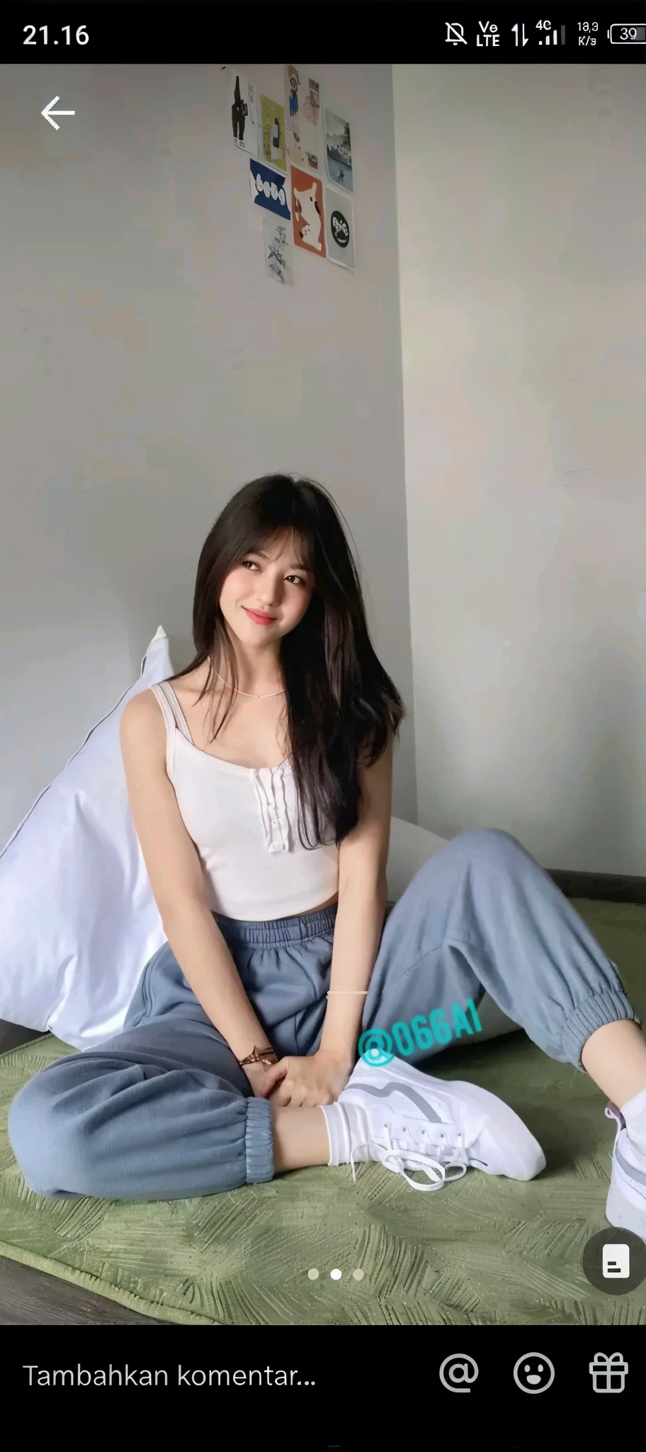 there is a woman sitting on a bed with a green blanket, 🤤 girl portrait, smooth white tight clothes suit, cgcosiety, ruan cute vtuber, gongbi, bae suzy, young and cute girl, wearing white camisole, wearing casual clothes, dilraba dilmurat, trending at cgstation, gorgeous chinese model, instagram model