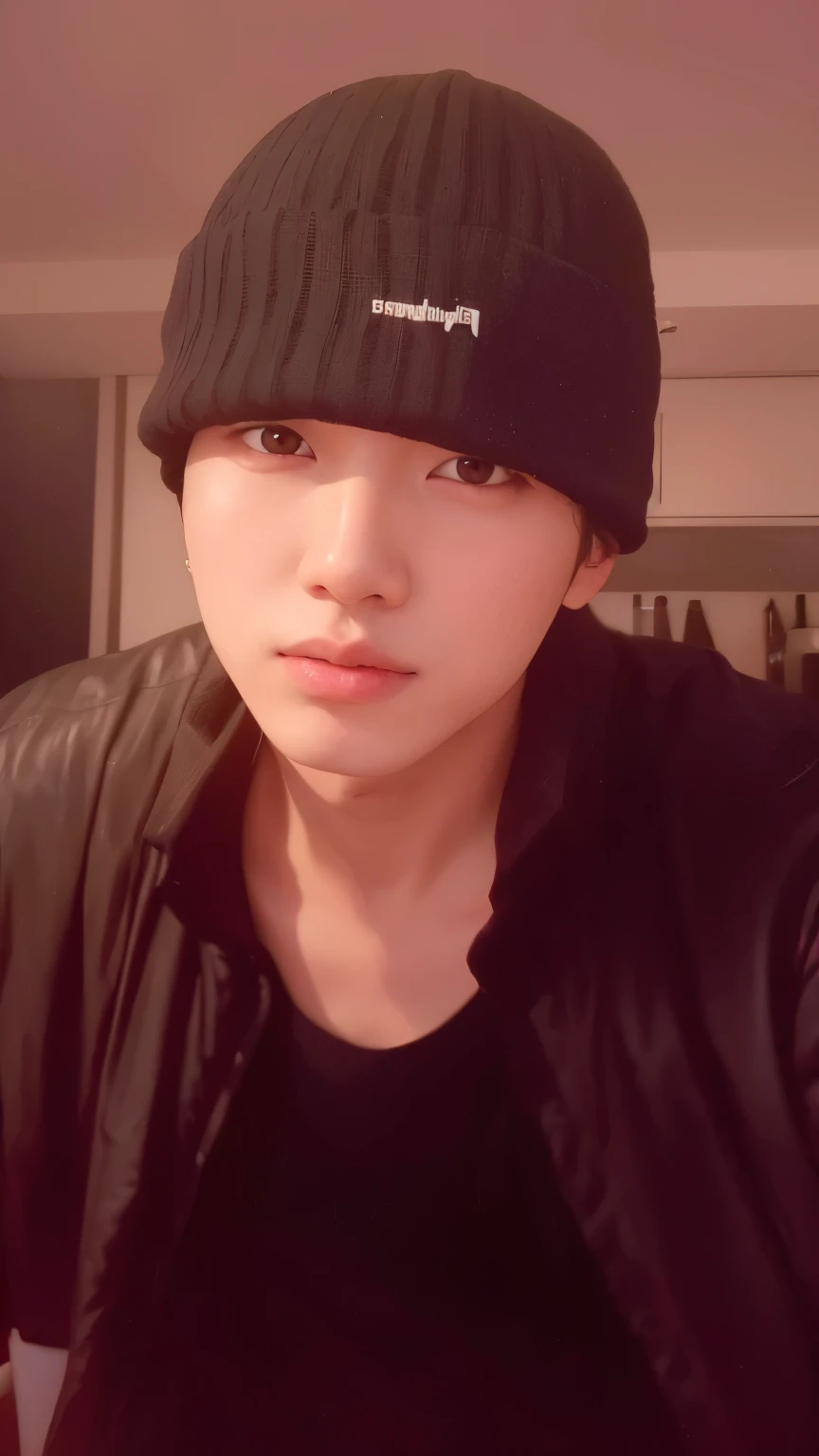 there is a woman who is wearing a hat and jacket, Yoongi de cabelo preto, Jimin\the full lips, Jimin\the right eyelid is swollen, park Jimin, adorable and pale korean face, Jimin, imagem de perfil, Sun Yunjoo, accurate Jimin face, Jimin\o nariz grego, cai xukun, with black hat on head, hyung tae, taejune kim