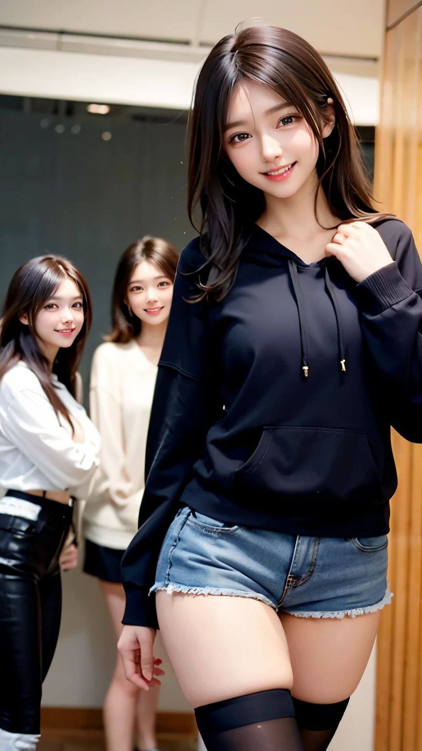 hot pants、Seductive smile、Supermodel、Perfect build、Muchimuchi、Three girls are looking at the viewer、　3 girls、、Thighhighs、beautiful feet、hot pants、smile、hoodie