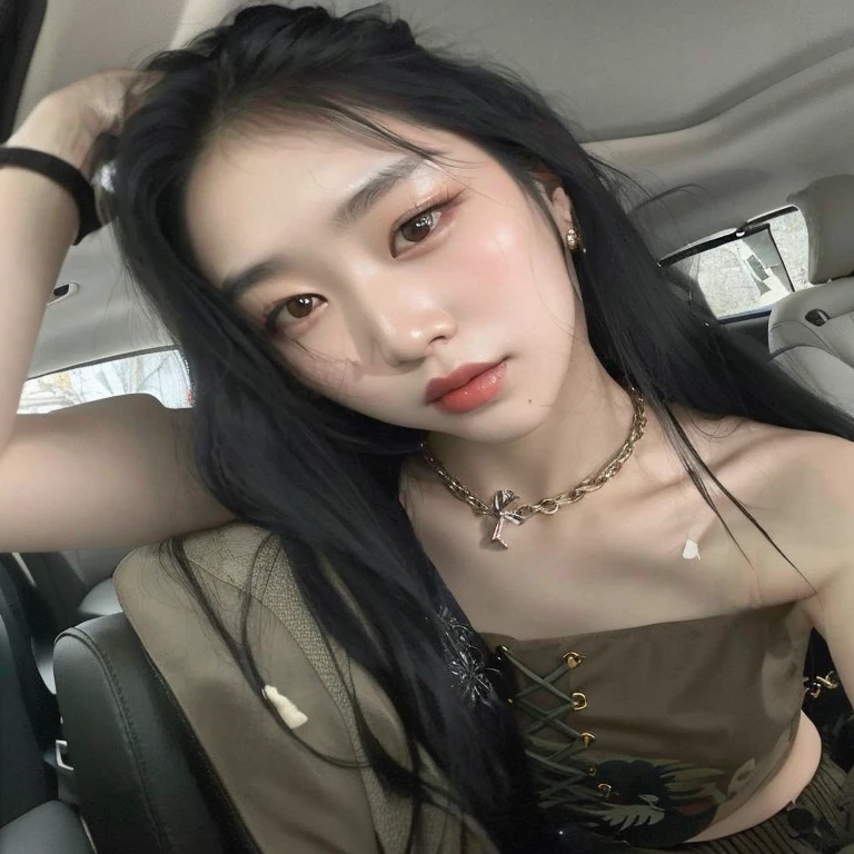 Araffe Asian woman with long black hair in a car, jaeyeon nam, Jinyoung Shin, cruel korean goth girl, coreana, Heonhwa Choe, linda mulher sul-coreana, linda jovem coreana, Ulzzang, 18 anos de idade, 22 anos de idade, de 19 anos, linda jovem coreana, taejune kim