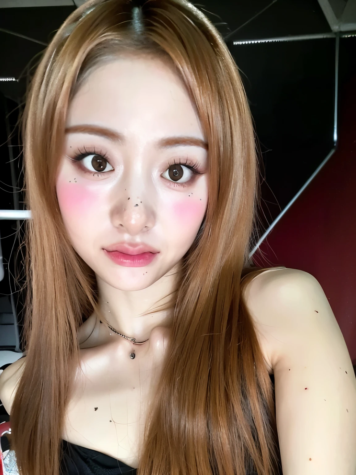 Un primer plano de una mujer con el pelo rojo y un vestido verde, she has long redpelo naranja, Hun Yunjin of Le sserafim, Hun Yunjin, ulzzang, jossi de blackpink, el corte de hime, parque roseanne de blackpink, pelo naranja, cabello naranja brillante, con flequillo completo, pale red, She has long orange-brown hair.