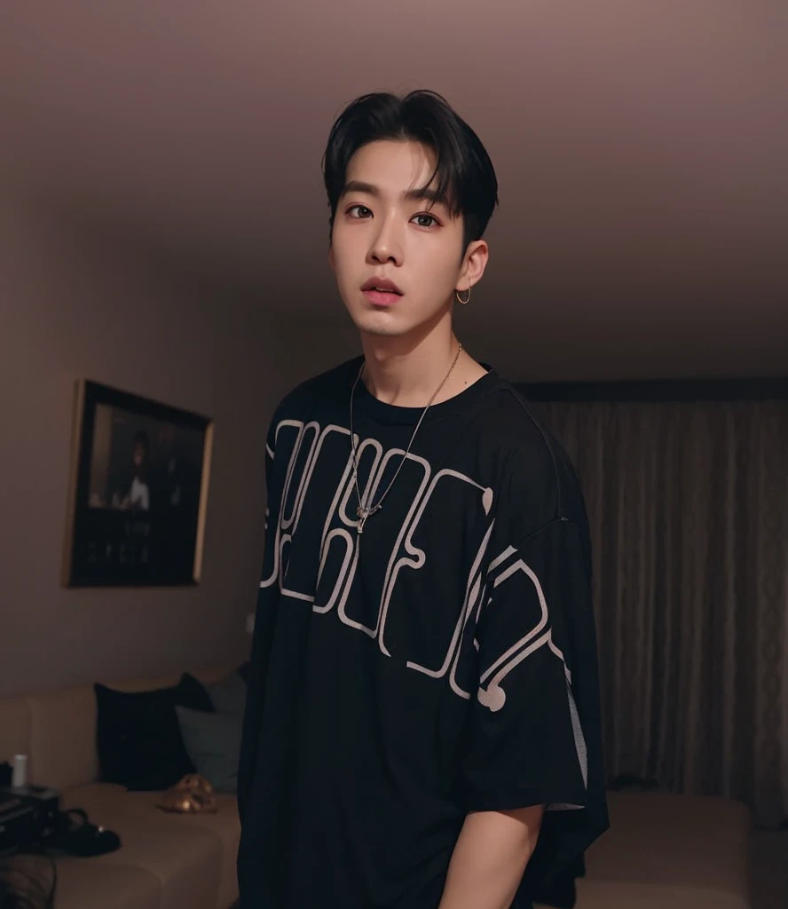Man in black shirt standing in living room, cai xukun, Jungkook, hyung tae, Jinyoung Shin, inspirado em Bian Shoumin, Yanjun Chengt, Oficial, taejune kim, inspirado em jeonseok lee, ele tem cerca de 20 anos, ele tem cerca de 2 0 anos, Hong junho hyung