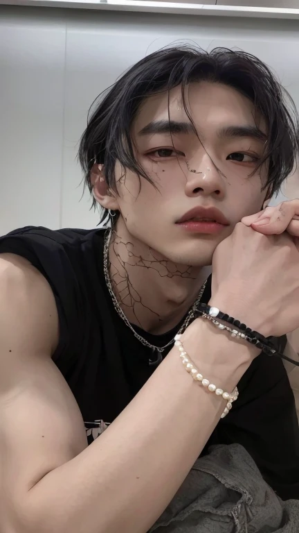 Arafed Asian man wearing a black shirt and a pearl bracelet., handsome japanese demon boy, cai xukun, Jung Jaehyun, pintar ulzzang, 1 7-year-old boy with a thin face, Kintsugi!!, TaeJune Kim, estilo anime masculino, Estilo de Junji Ito, Yoh Yoshinori, cruel korean gothic girl, Jinyoung Shin
