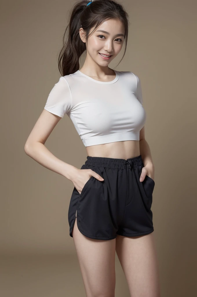 ((​Masterpiece, Top image quality, high resolution、alone、shiny skin))(on the table, best quality, actual, super detailed, meticulous, high resolution, 8k wallpaper), Close-up portrait of a beautiful woman, Chariada, smiling, light brown messy hair, Perfect dynamic composition, 美丽meticulous的眼睛, Just like the cover of a fashion magazine, on campus