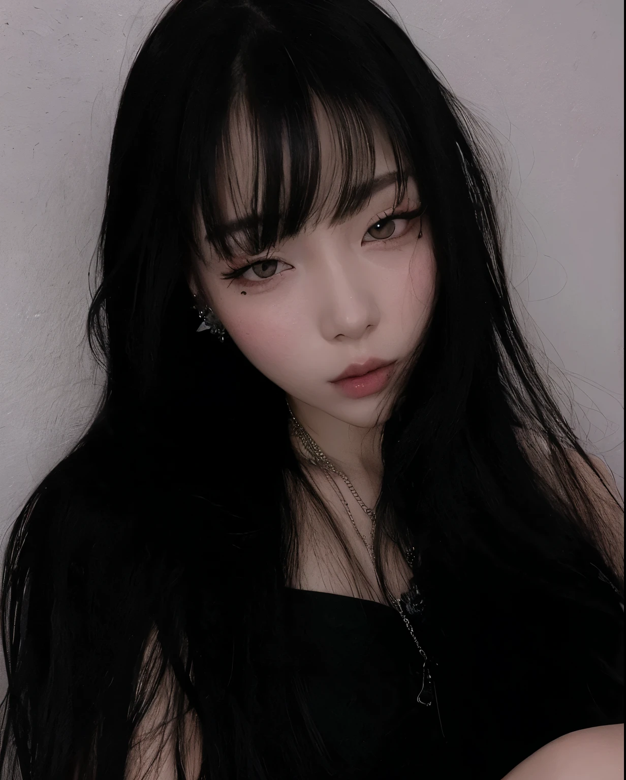 Un primer plano de una mujer con cabello largo y negro y un collar, cruel korean goth girl, Cabello negro Hime cortado, 1 7 - year - old anime goth girl, ulzzang, Sui Ishida con cabello negro, Ella tiene el pelo negro con flequillo, cara bonita de pelo negro, Chica de anime en la vida real, Linda cara de anime natural, Cabello largo y negro con flequillo