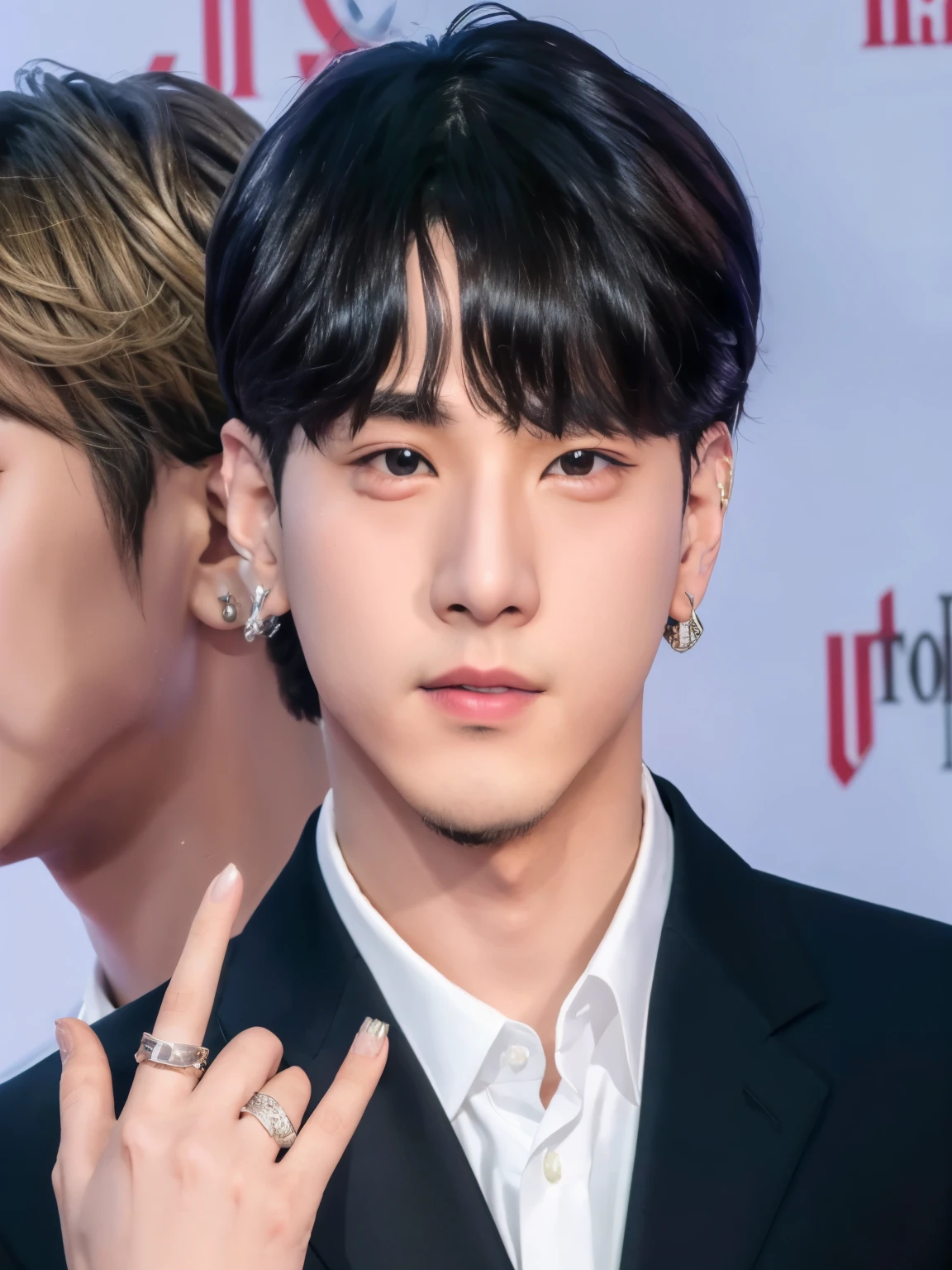 Araffes de un hombre con traje y corbata con un anillo en el dedo., jungkook, cai xukun, taken in the early 2020s, yoongi de pelo negro, Jimin\his right eyelid is swollen, kim doyoung, hyung tae, TaeJune Kim, bts, mirada inocente, Jinyoung Shin, Jimin, diez lee