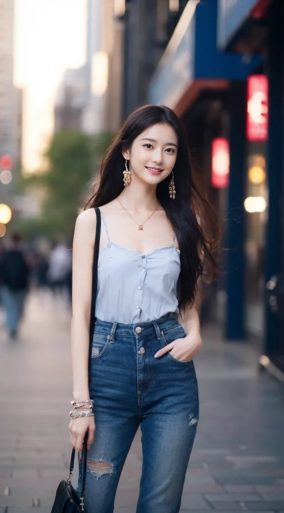 ((​Masterpiece, Top image quality, high resolution、alone、shiny skin))(on the table, best quality, actual, super detailed, meticulous, high resolution, 8k wallpaper), Close-up portrait of a beautiful woman, Chariada, smiling, light brown messy hair, Perfect dynamic composition, 美丽meticulous的眼睛, Just like the cover of a fashion magazine, on campus